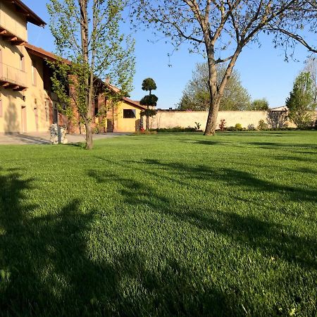 Villa Agr. Cascina Fabbrica à Fossano Extérieur photo